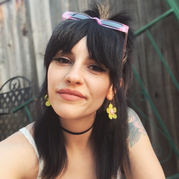 Hey, I'm McEllie๐ - Picture 1 of 1